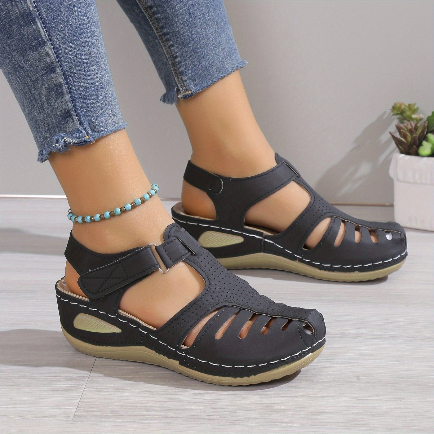 Leni – comfort sandals with a gentle rise