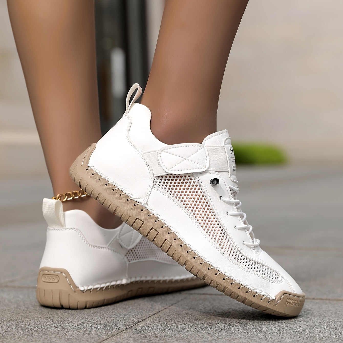 Mira – Light summer comfort with a breathable design