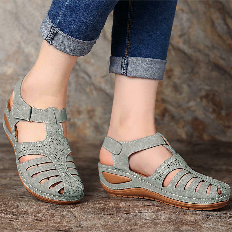 Leni – comfort sandals with a gentle rise