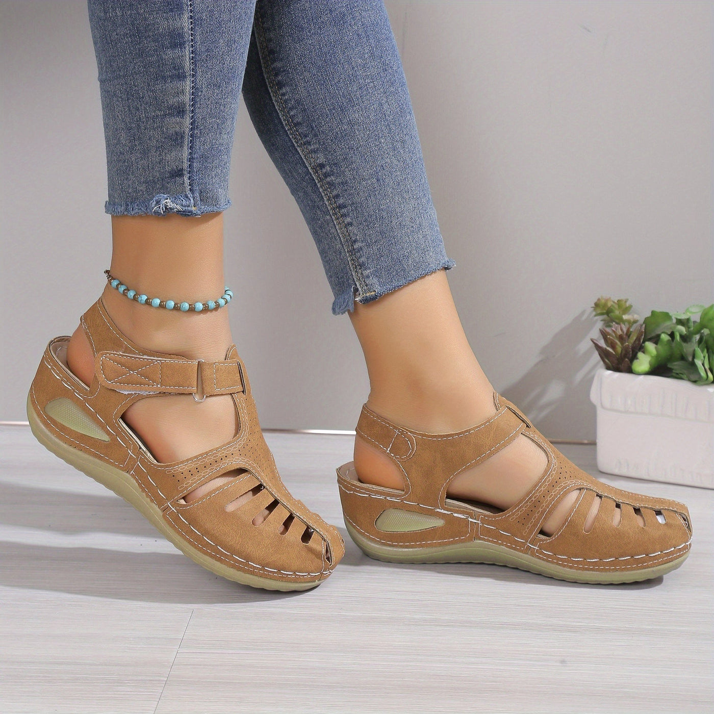 Leni – comfort sandals with a gentle rise