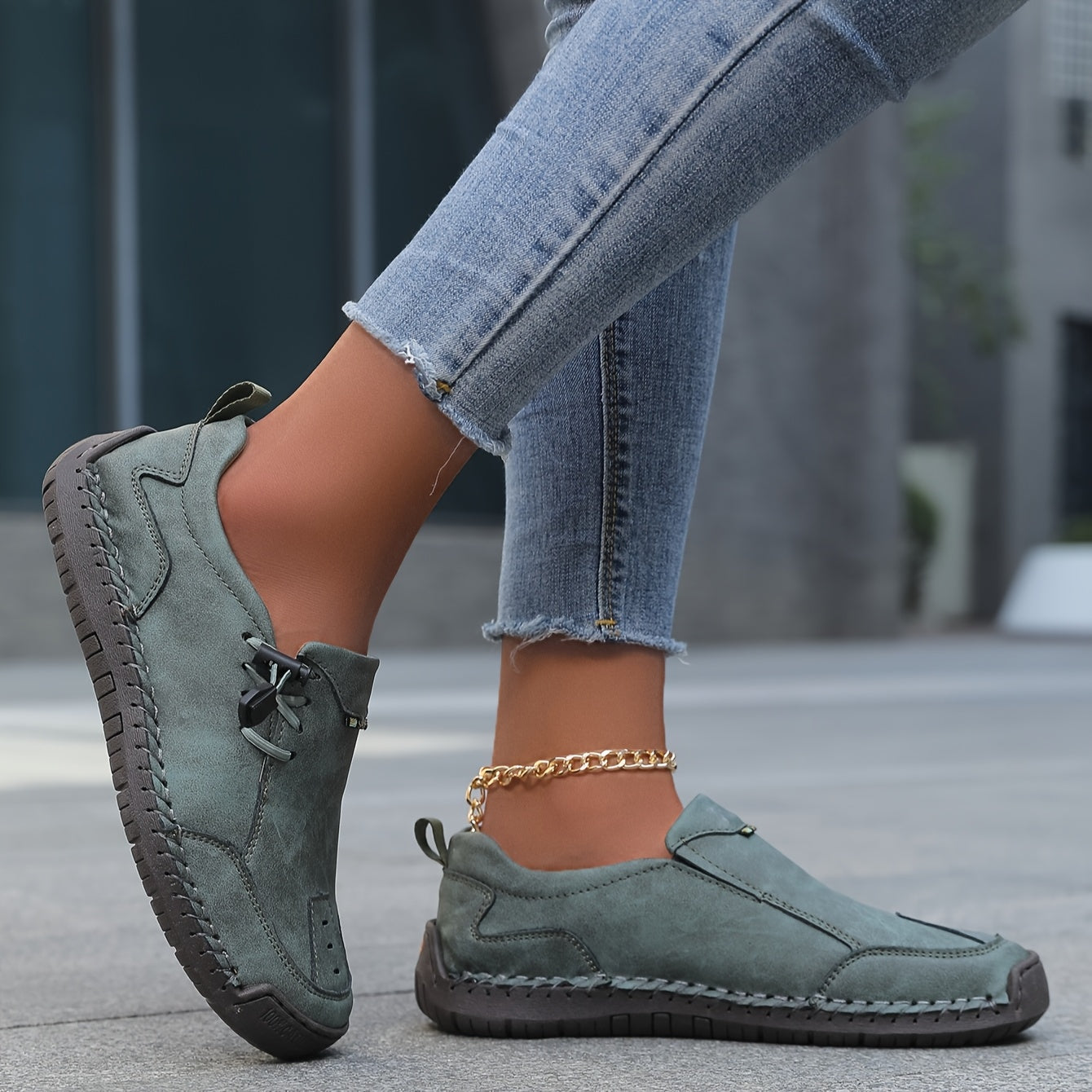 Lina – comfort, stability & effortless dressing for every day