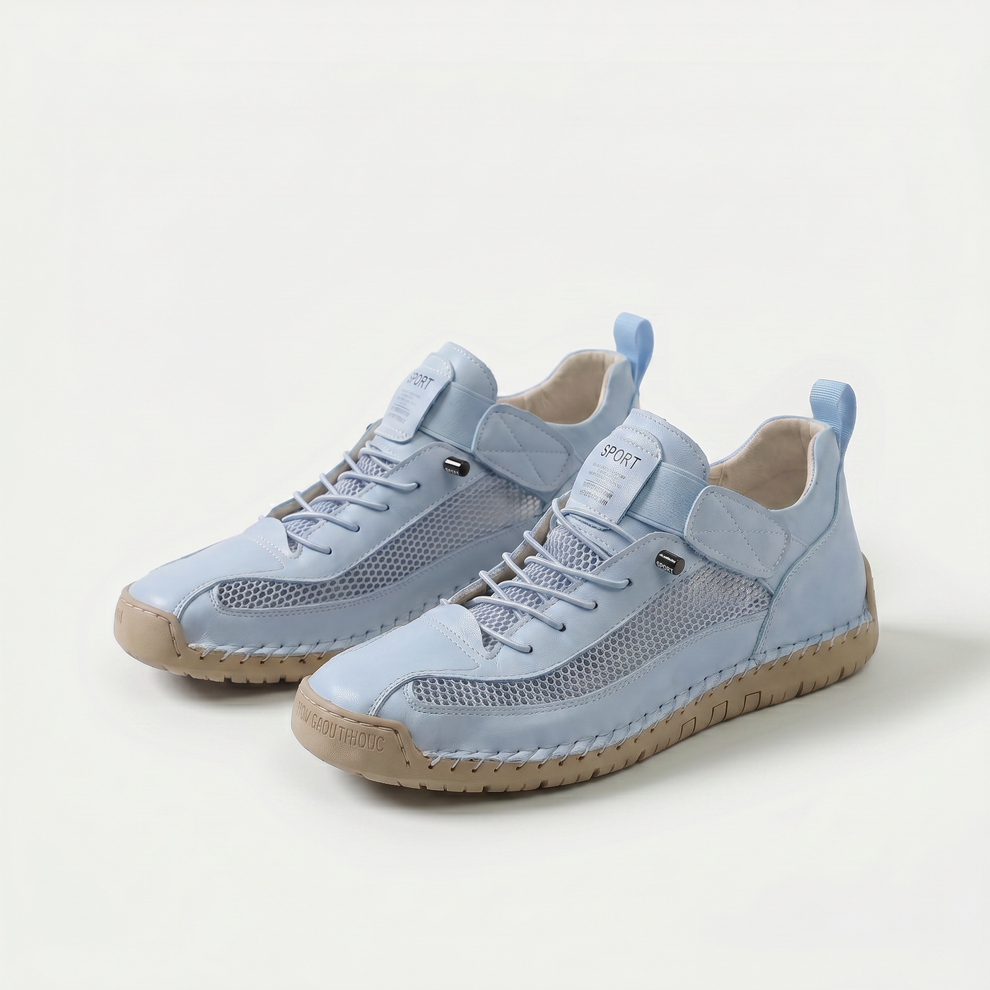 Mira – Light summer comfort with a breathable design
