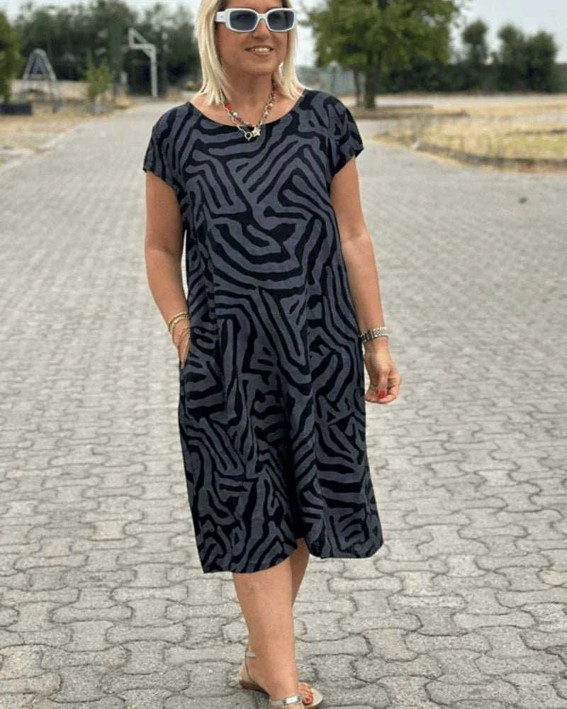 Avanille | round neck dress
