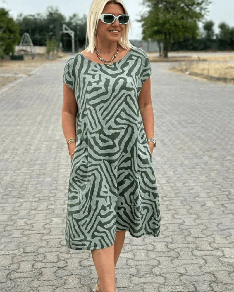 Avanille | round neck dress