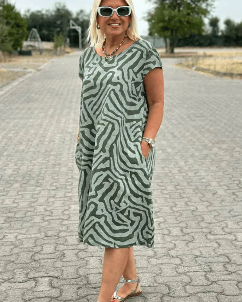 Avanille | round neck dress