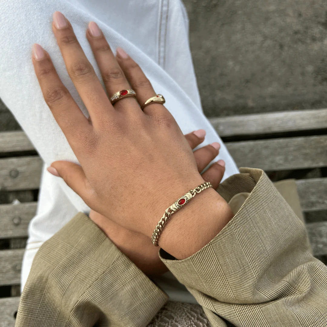 Bella Bracelet in Gold