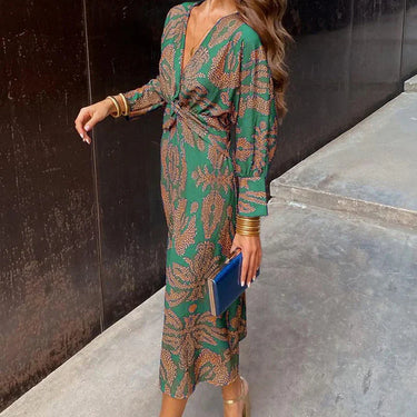 Dineke - Elegant dress with long sleeves and floral print