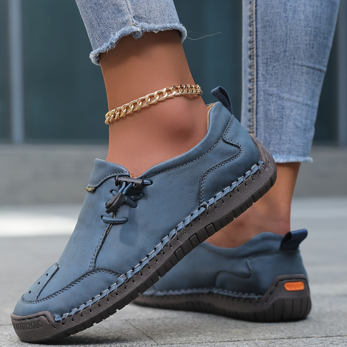 Lina – comfort, stability & effortless dressing for every day