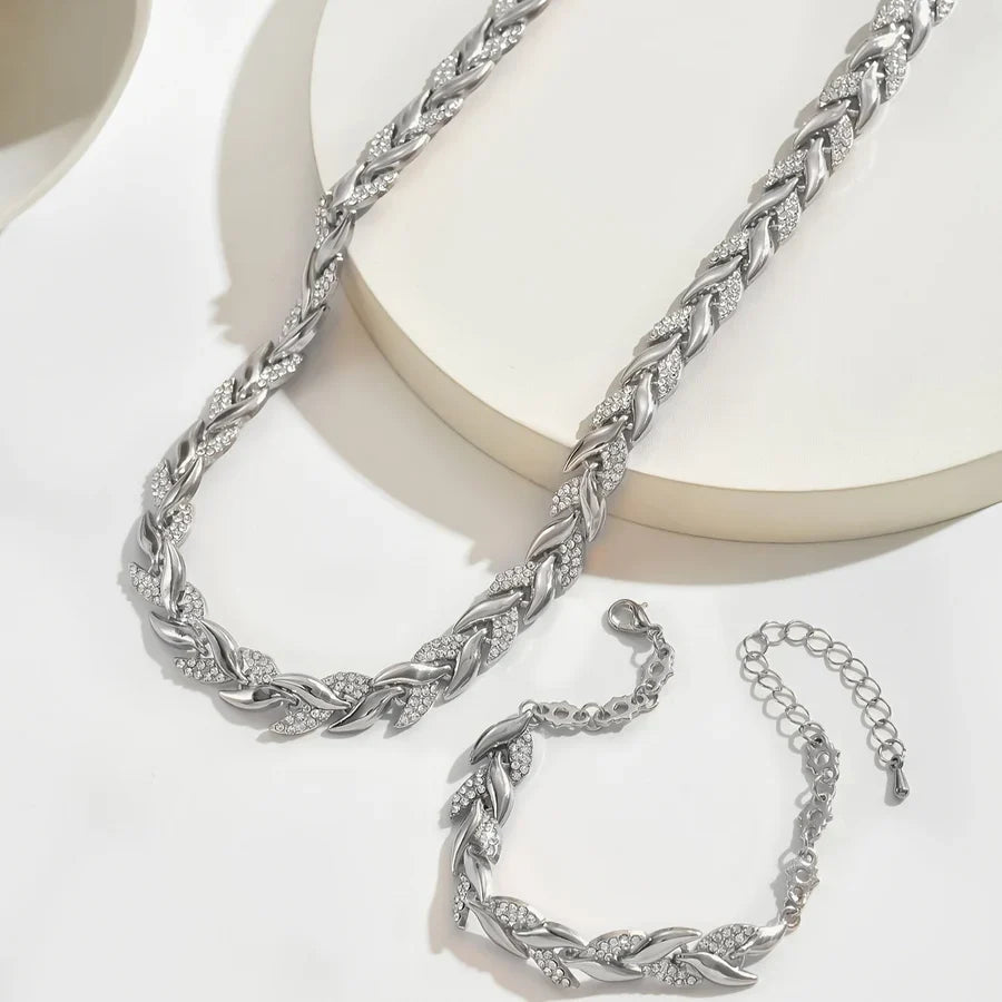 Sophisticated Fishtail Jewelry Set