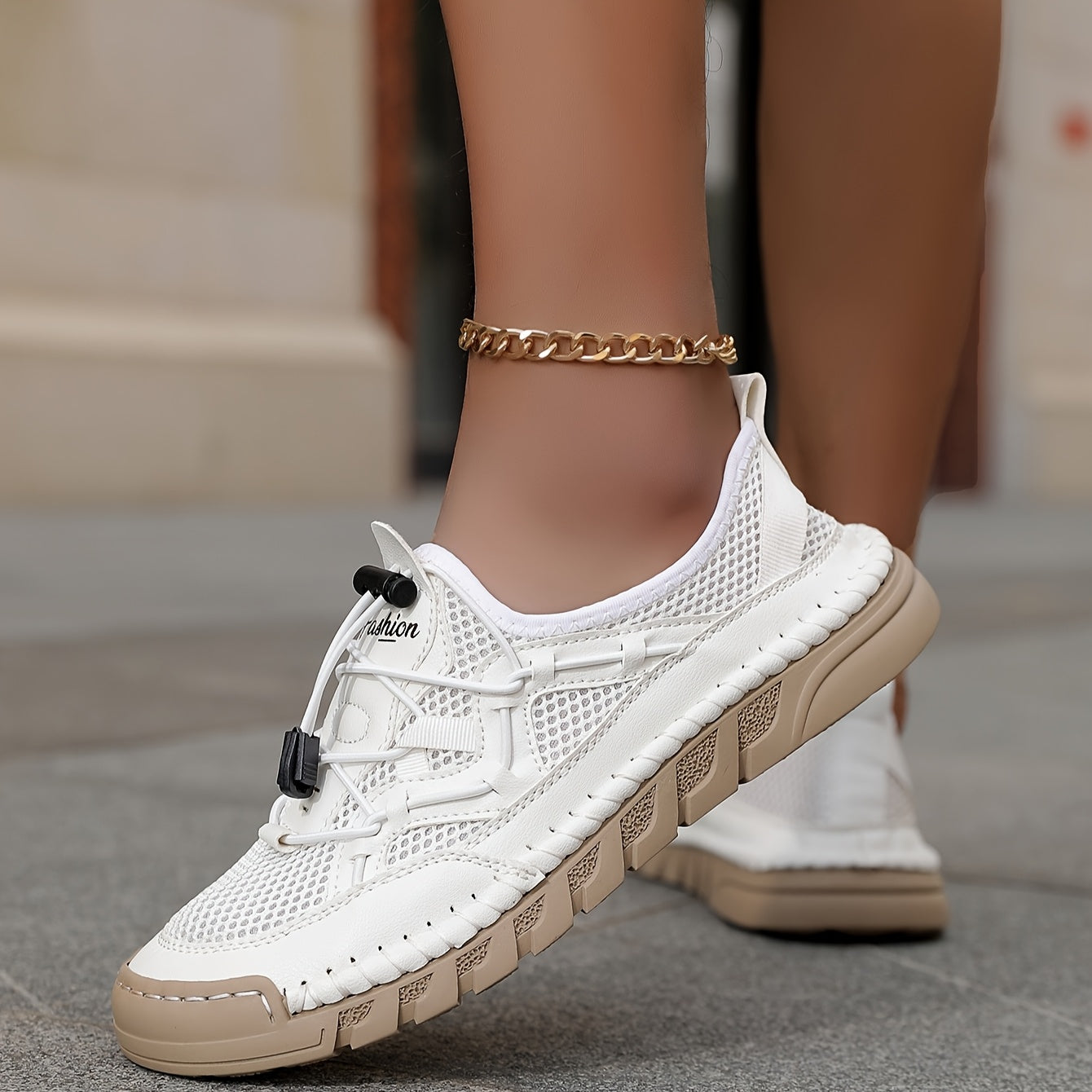 Elara – The breathable comfort shoe