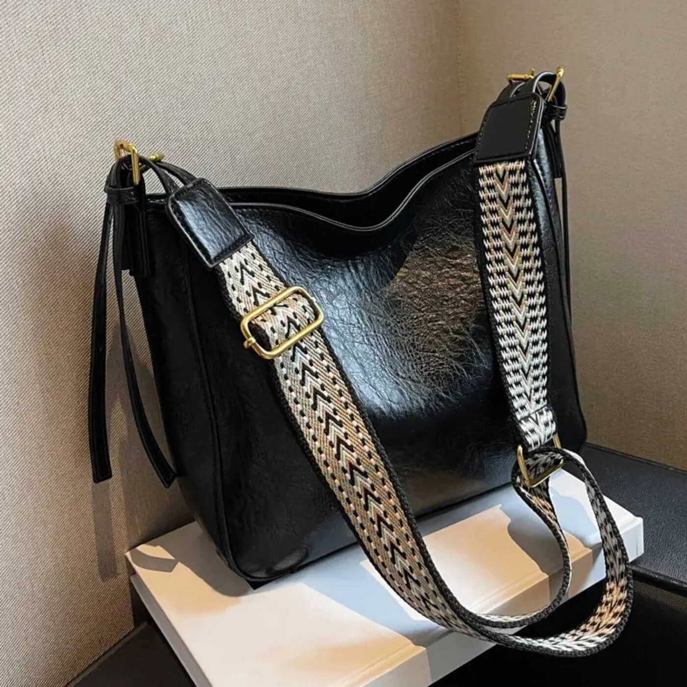 Ludovica's Strap Carry | Shoulder Bag