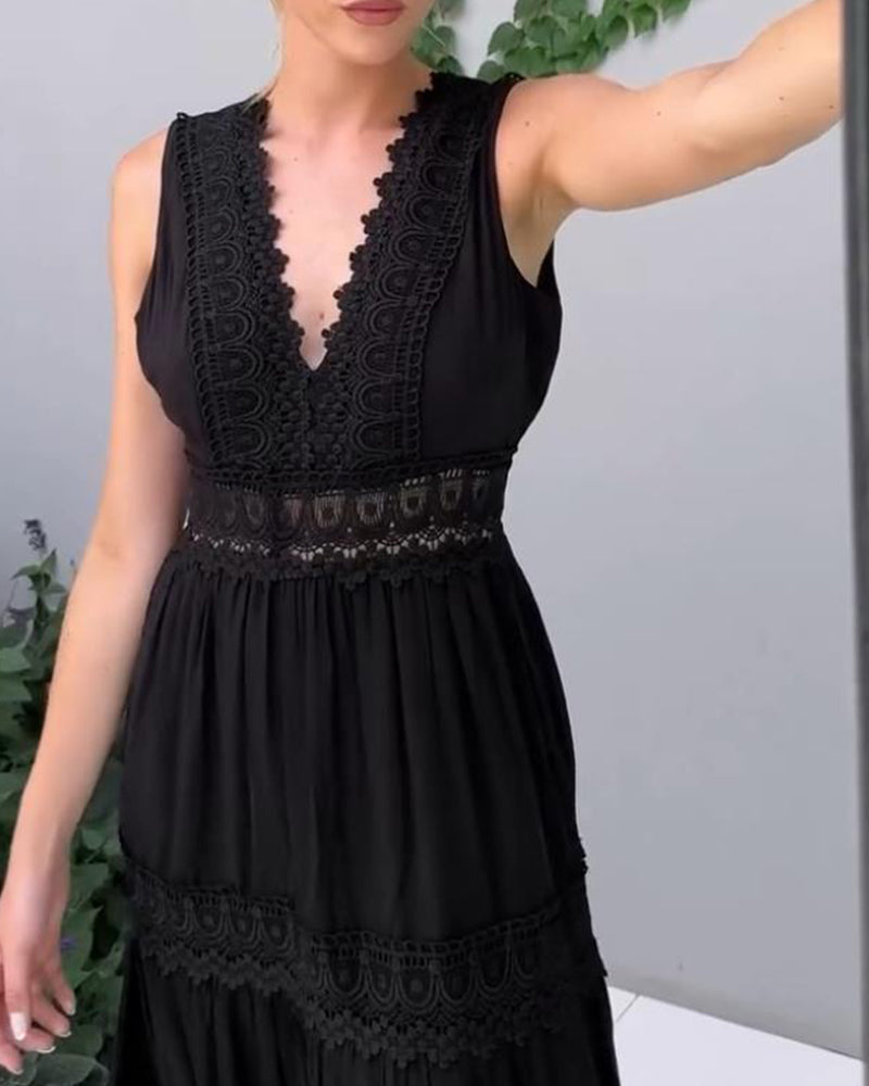 Letizia | Lace-Panel Tiered V-Neck Dress