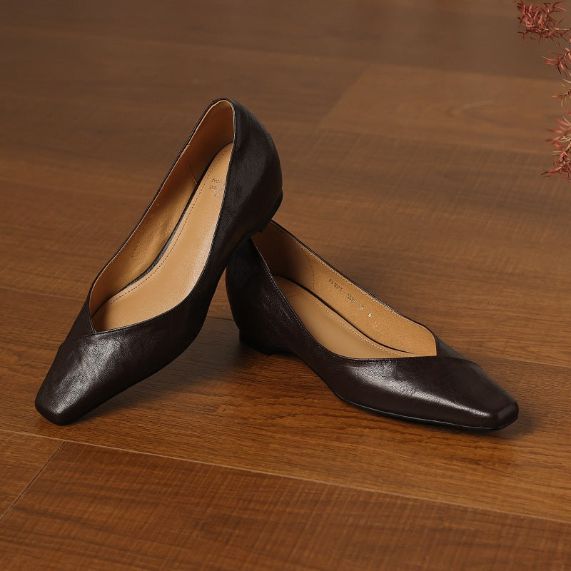 Noémie Square-Toe Leather Flat