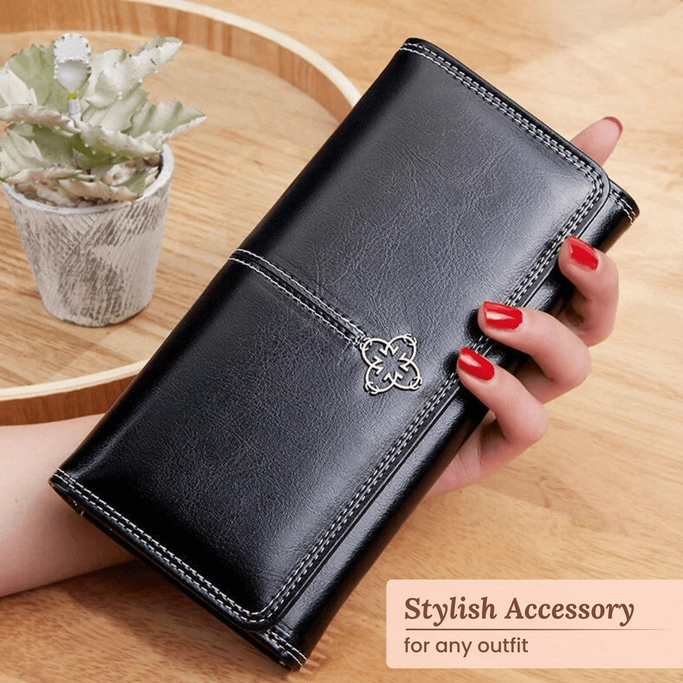 Giorgia's Fold Essential | Clutch