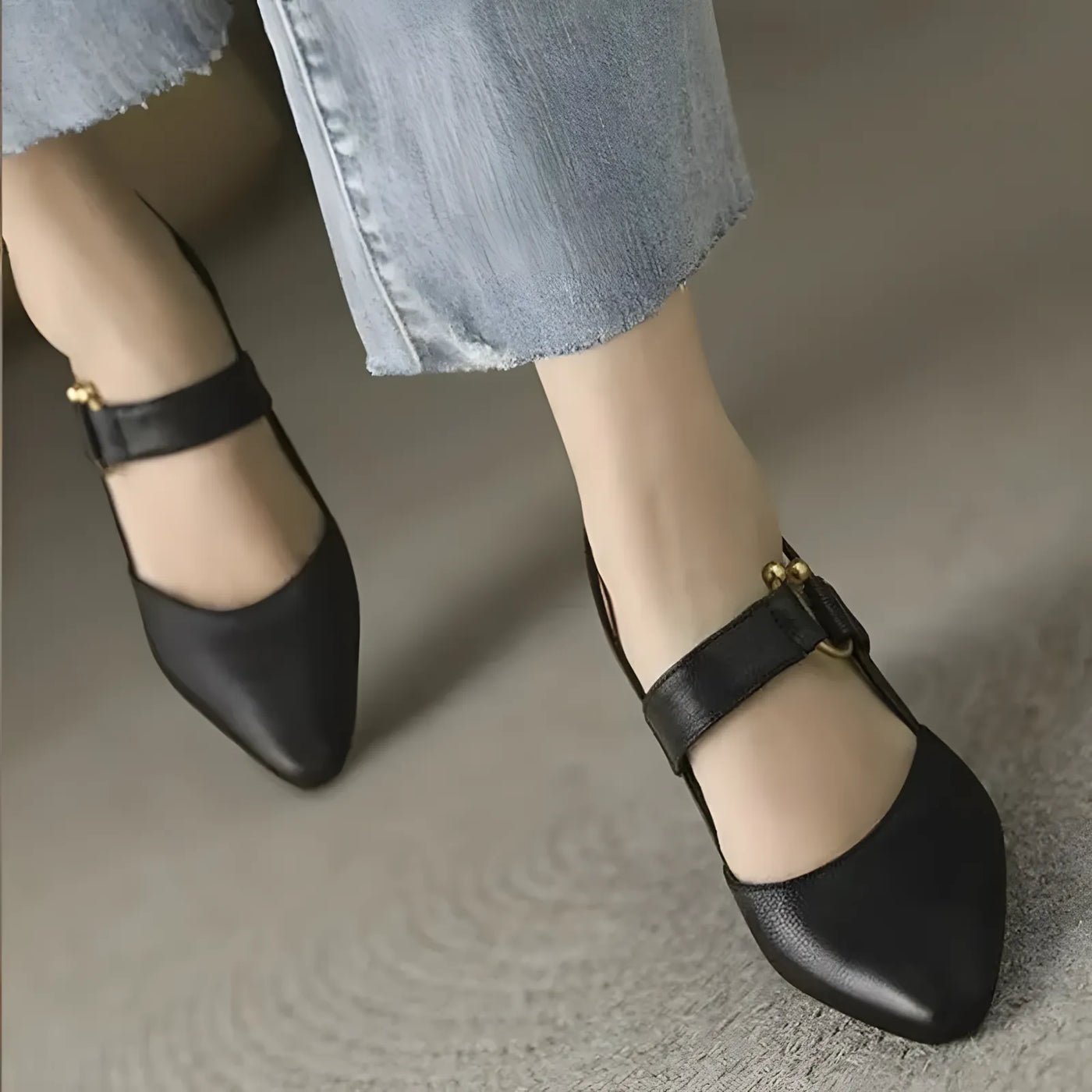 Vera Zala Slingback Heels