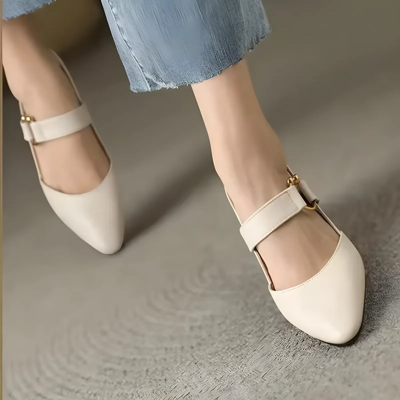 Vera Zala Slingback Heels
