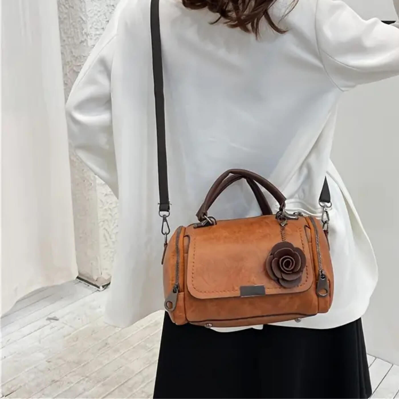Veronica's Floral Accent | Handbag