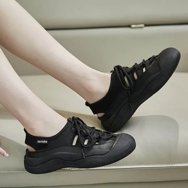 Una | Breathable Cut-Out Platform Shoes