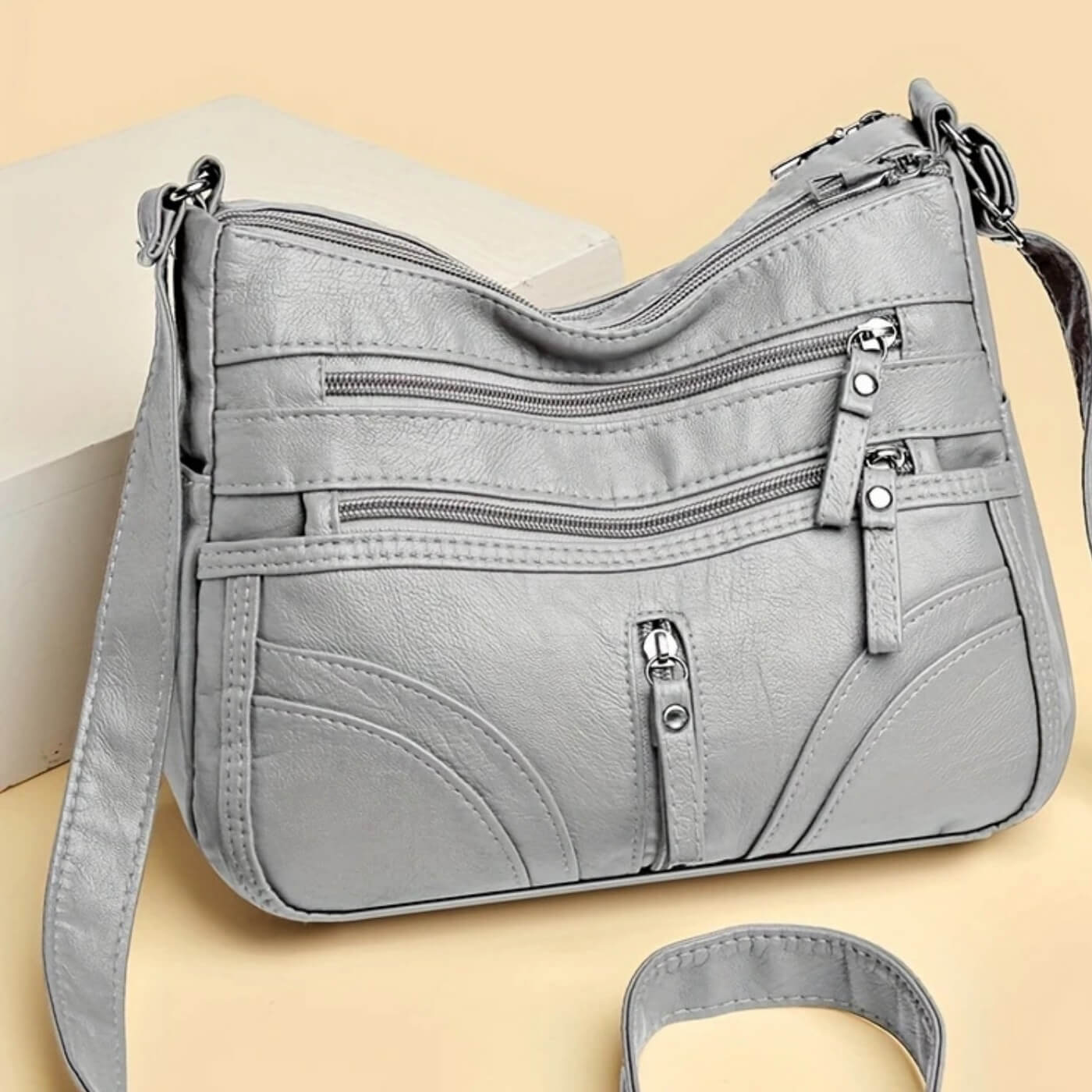 Emanuela's Multi-Pocket | Shoulder Bag