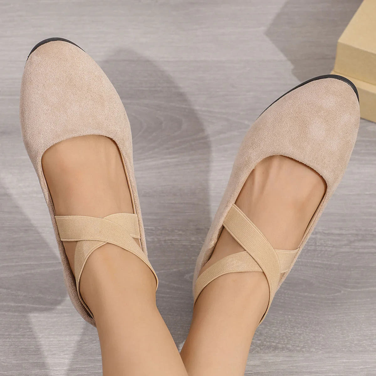 Madeleine | Closed and Comfortable Wedge Shoes