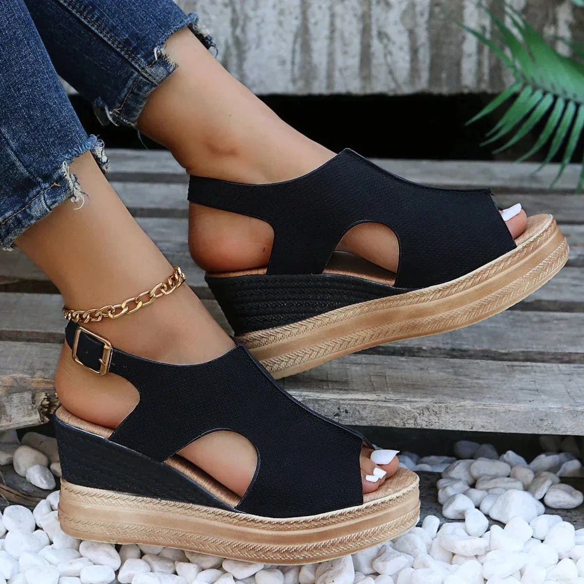 Marivelle | Metallic Cut-Out Wedge Sandals