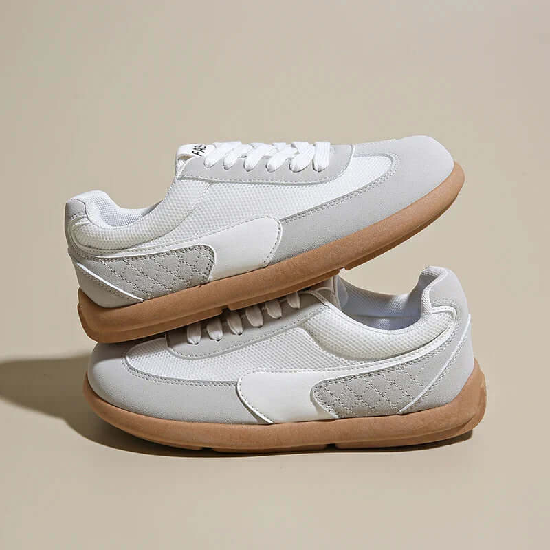 Sarah - shoes with a wide toe cap
