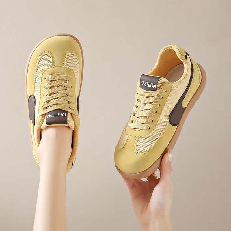 Sarah - shoes with a wide toe cap