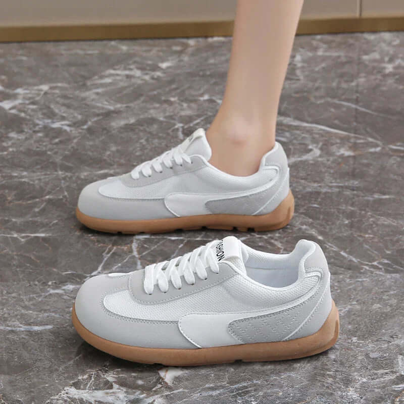 Sarah - shoes with a wide toe cap
