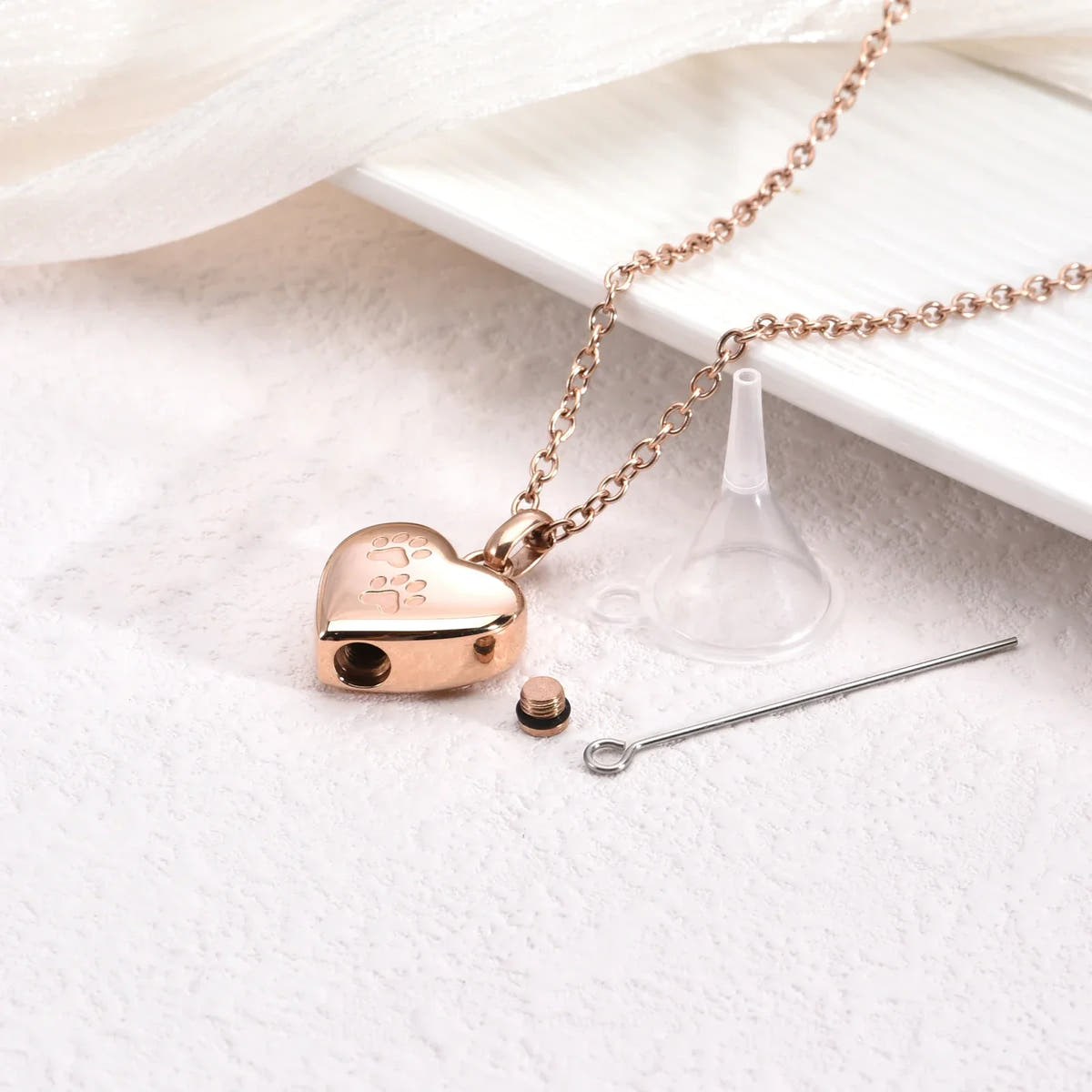 Pet Memorial Urn Necklace – Heart-Shaped Pendant with Paw Engraving