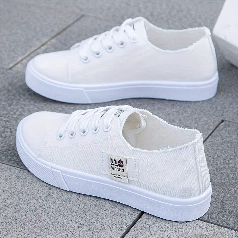 Anna | Timeless Low-Top Sneakers