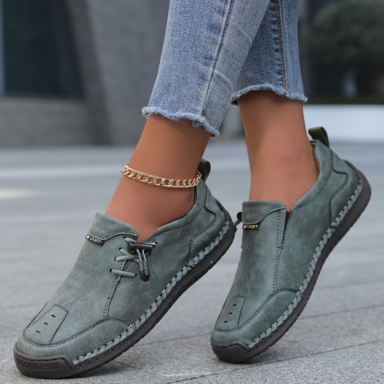 Lina – comfort, stability & effortless dressing for every day
