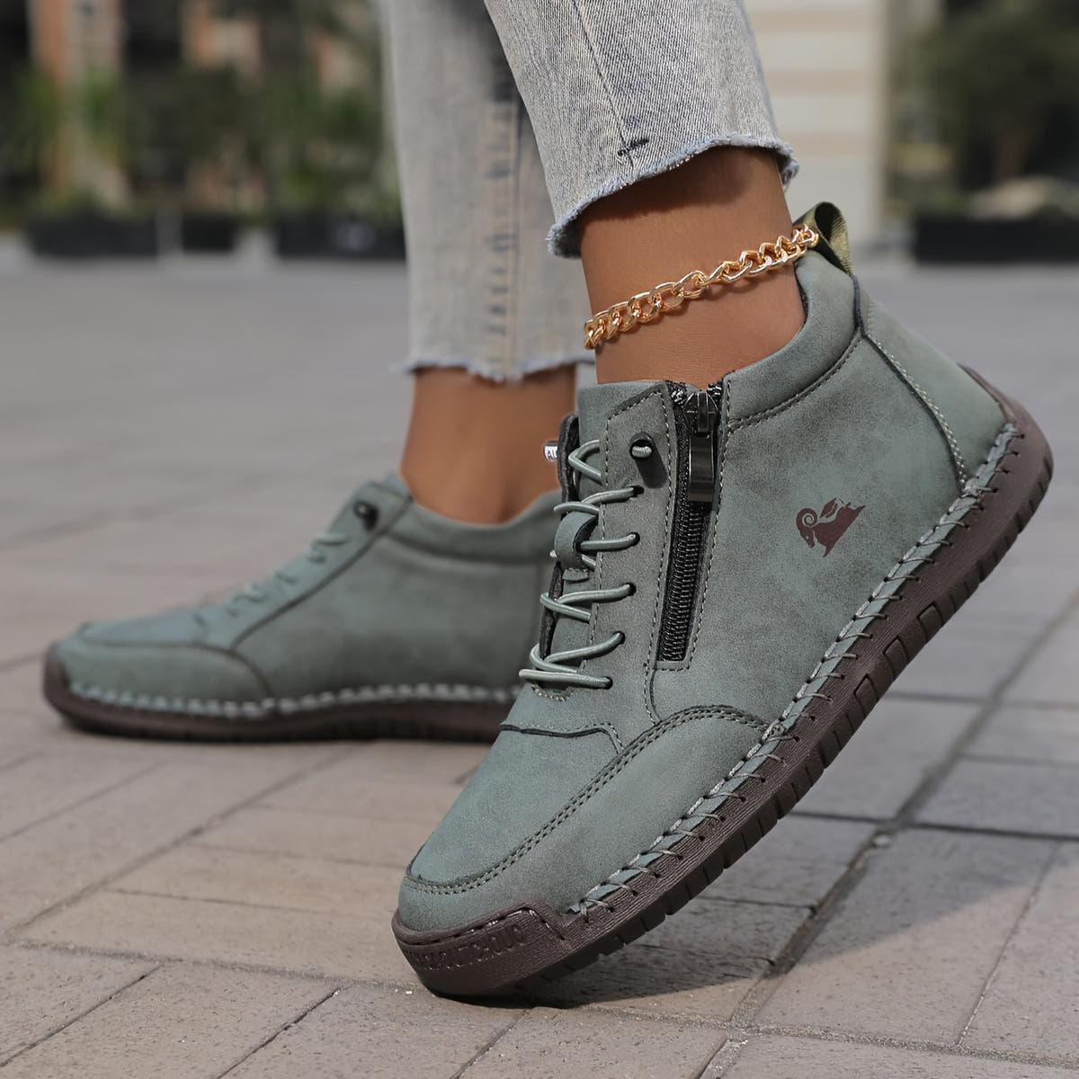 Zofia | Hand-Stitched Zip Comfort Sneakers