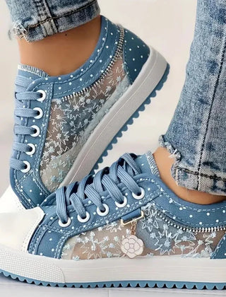Light Blue | Open