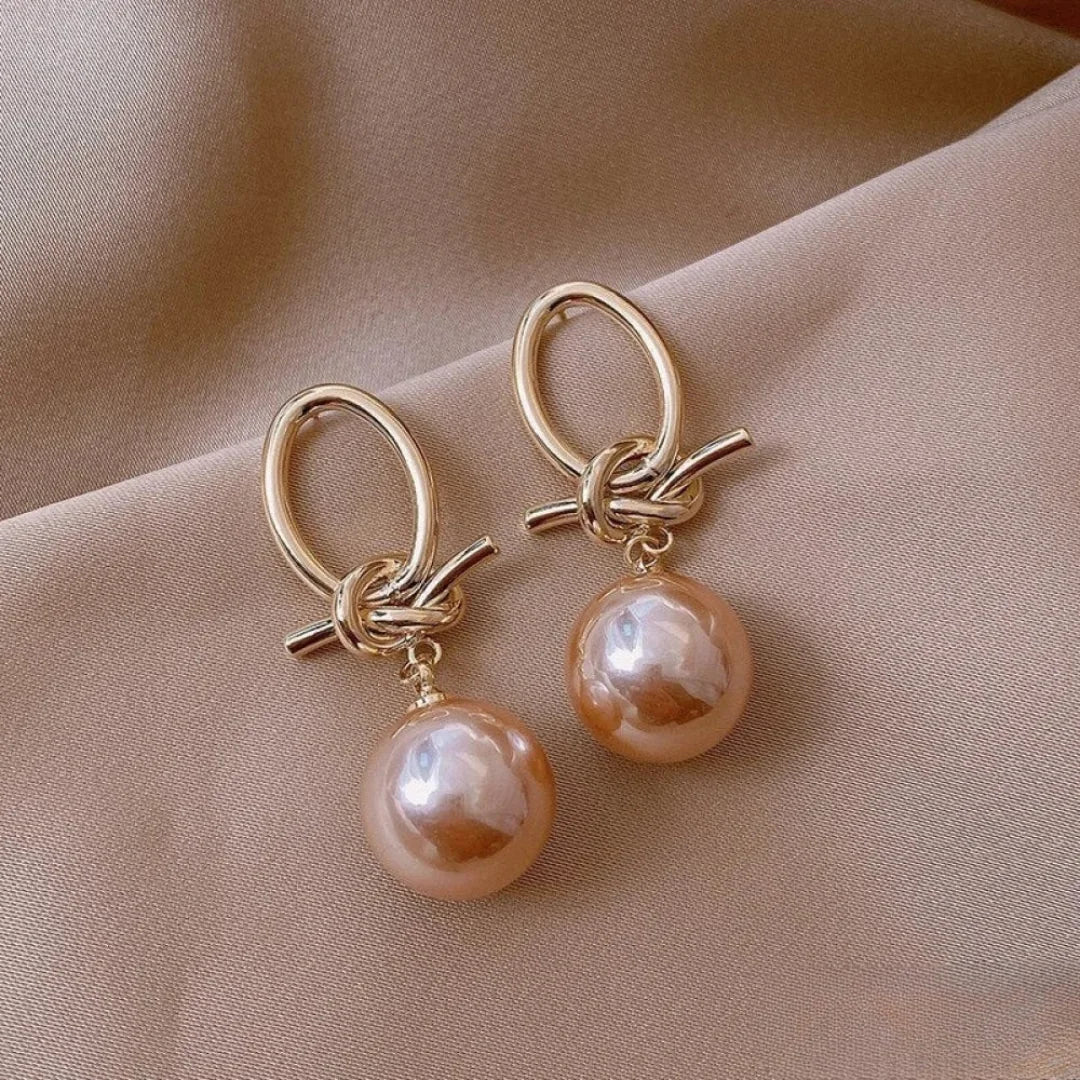 Drop Earrings with Timeless Pearl
