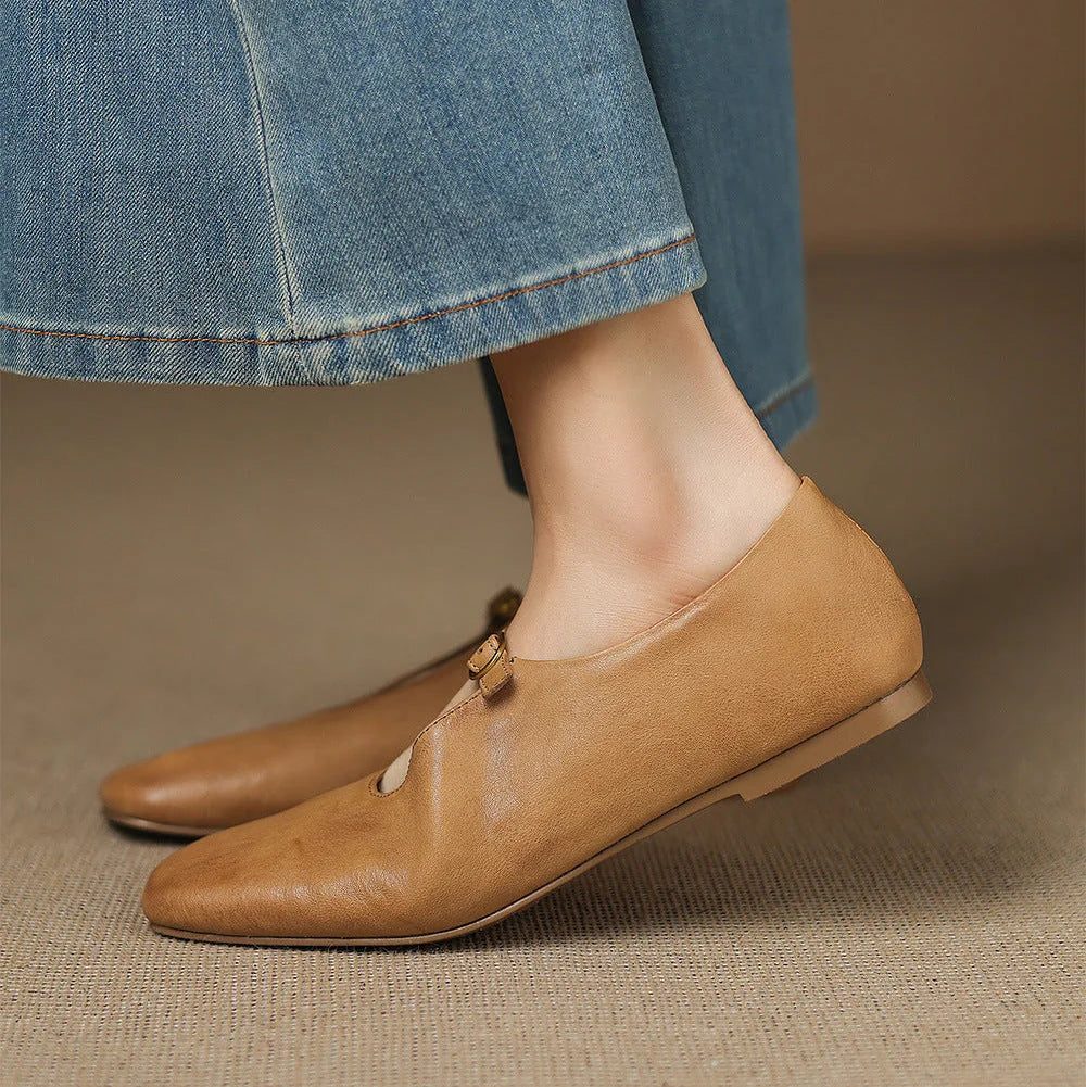 Elspeth | High-Vamp Mary Jane Flats