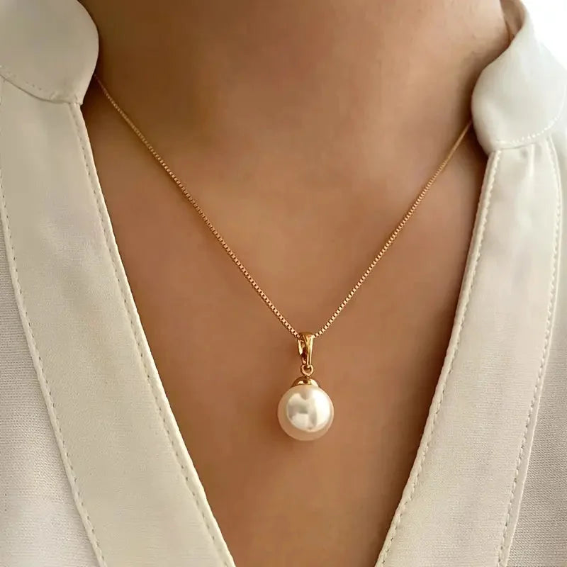 Golden Grace Pearl Jewelry Set | Gold