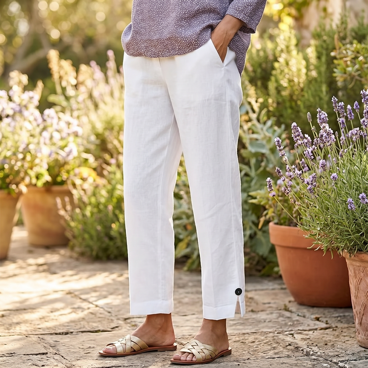 Womee | Soft-Stretch Cropped Pants
