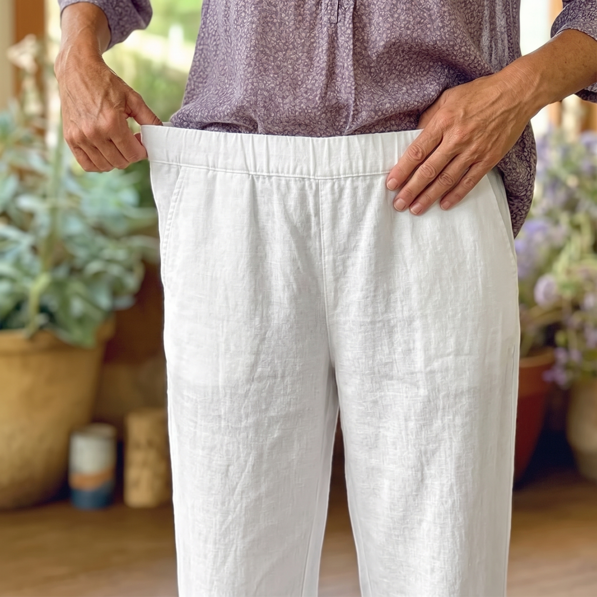 Womee | Soft-Stretch Cropped Pants
