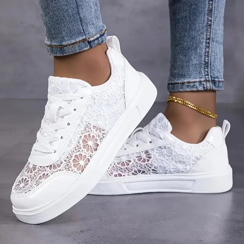 Lonneke | Floral Lace Sneakers
