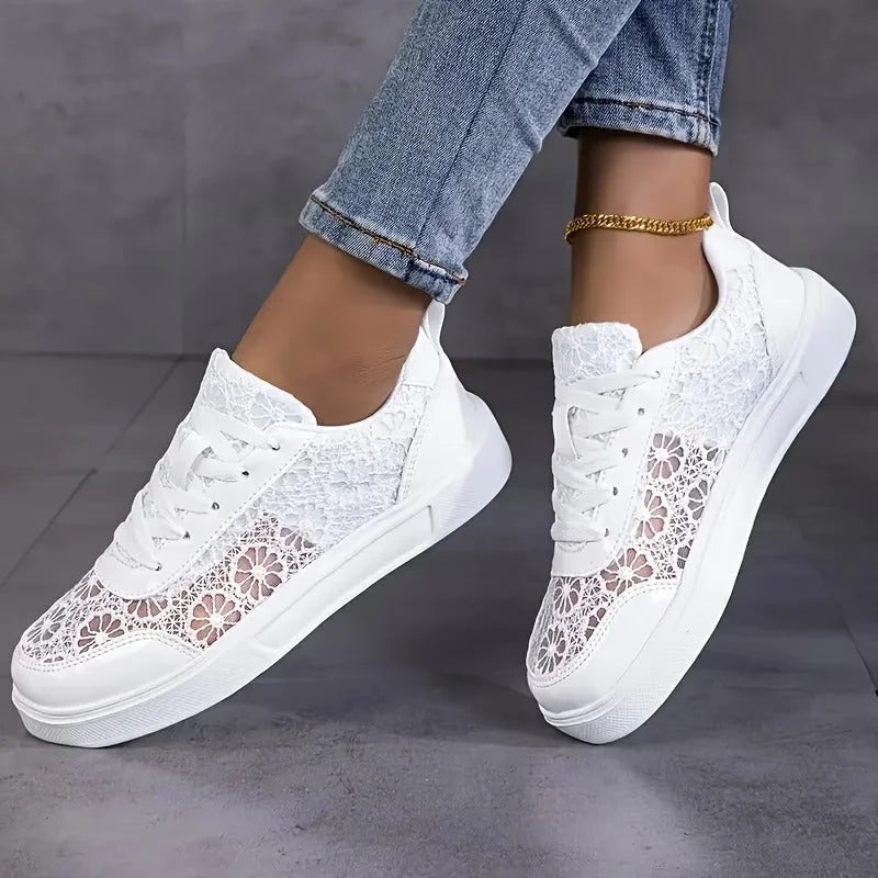 Lonneke | Floral Lace Sneakers