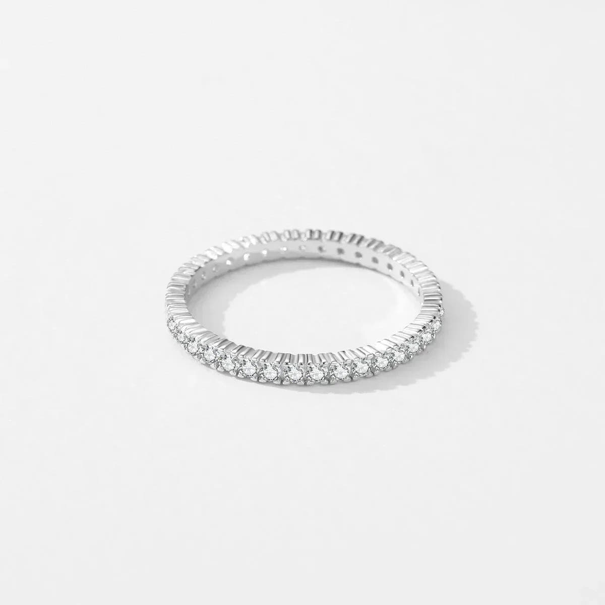 Minimal Radiant Eternity Ring