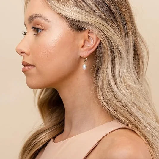 Pearl Dangle Earrings | Gold