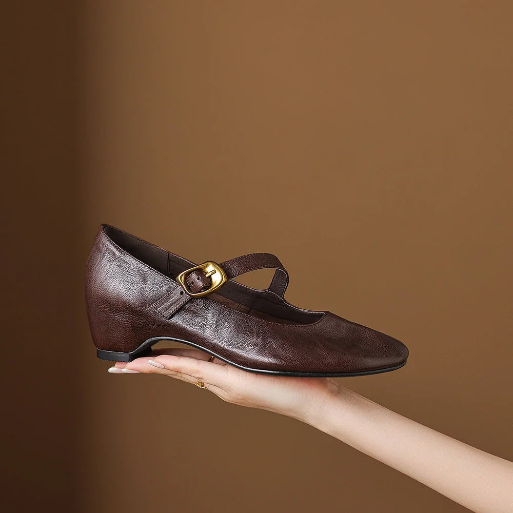 Quira | Round-Toe Mary Jane Flats