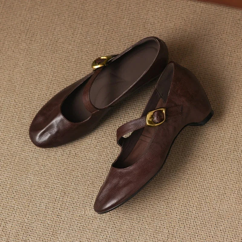 Quira | Round-Toe Mary Jane Flats