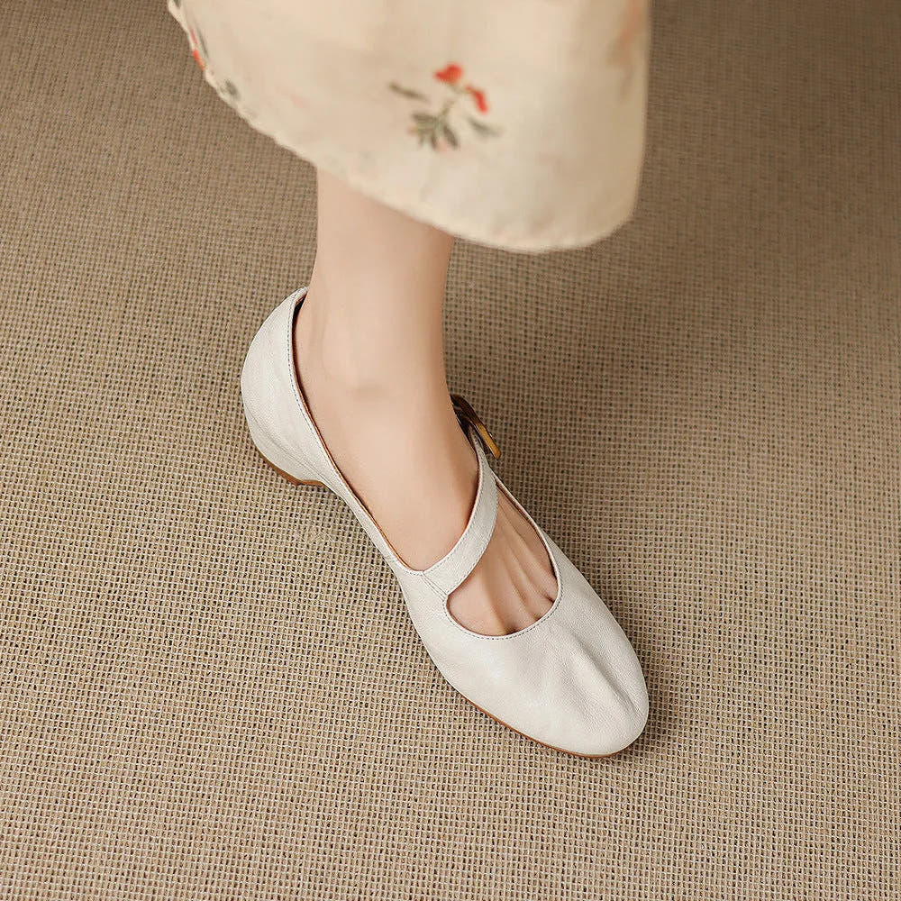 Quira | Round-Toe Mary Jane Flats