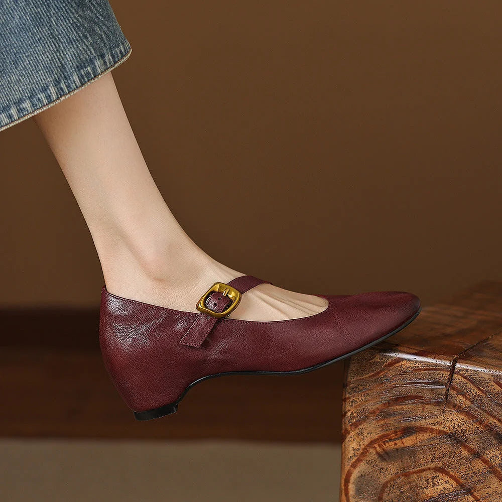 Quira | Round-Toe Mary Jane Flats