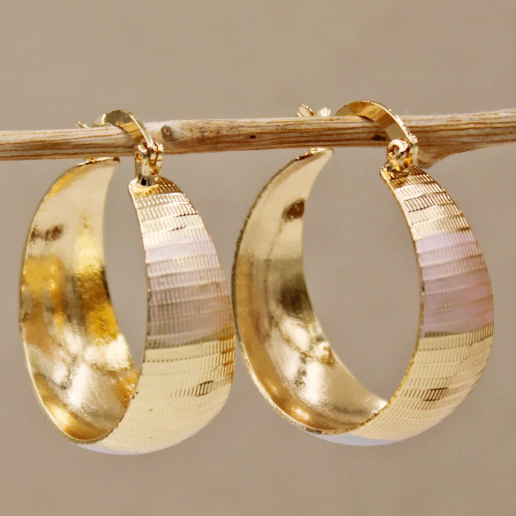 Refined Luxury Gold Earrings