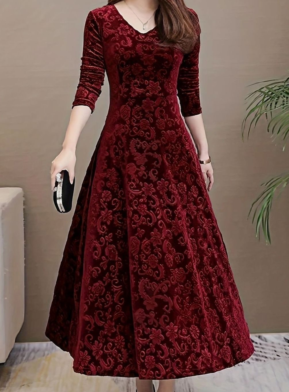 Perrine | Velvet V-Neck A-Line Dress