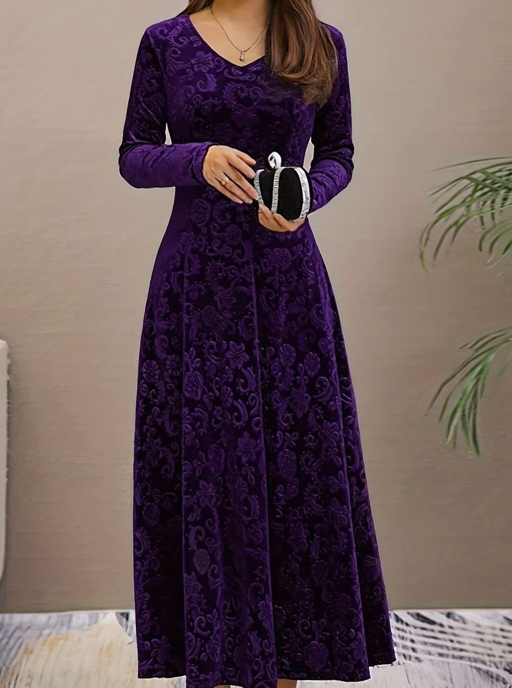 Perrine | Velvet V-Neck A-Line Dress